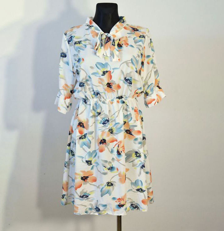 Õhuline lilleline kleit