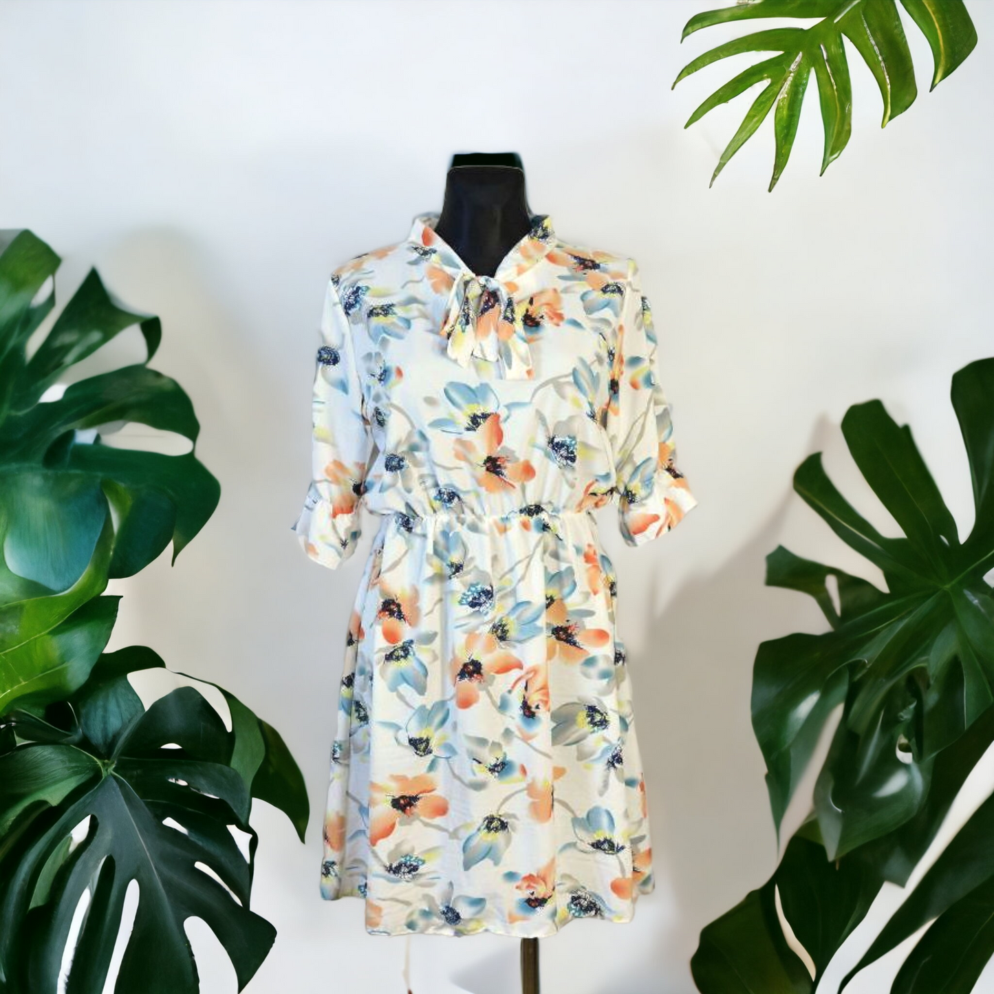 Õhuline lilleline kleit